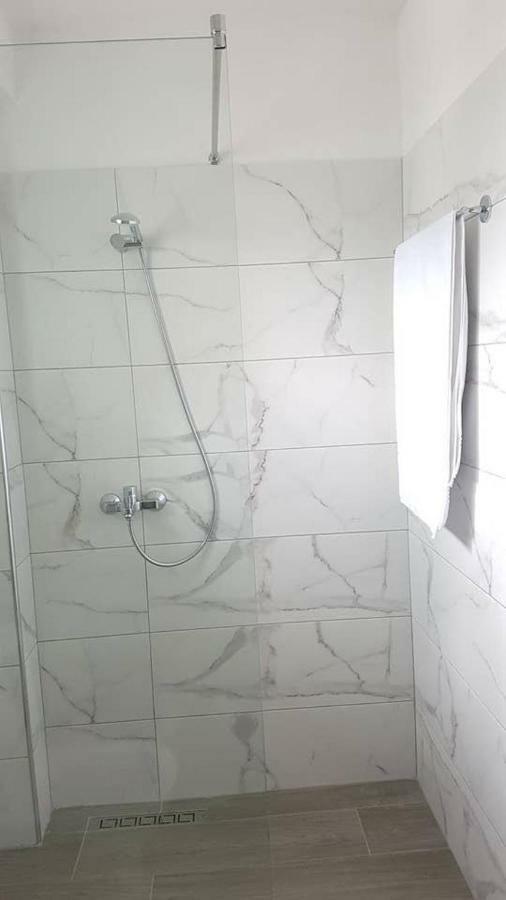 Stylish Seaview House * Sarandë